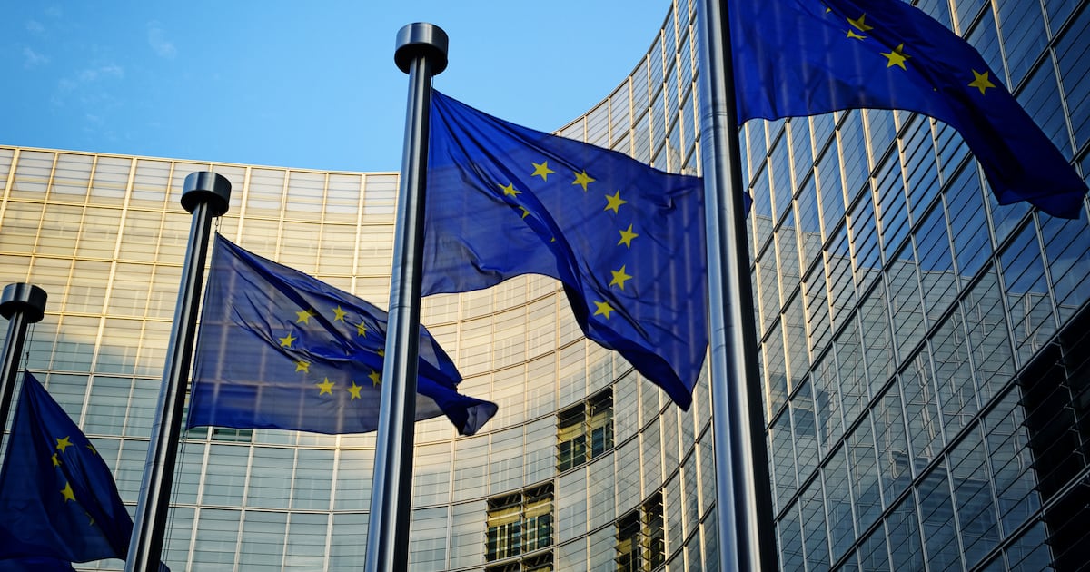 Około 4500 wełnianych szalików kluczowych dla irlandzkiej dyplomacji w Europie